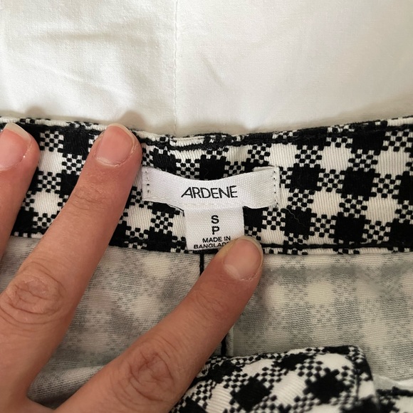 Stretchy checkered skirt (never worn) - Picture 2 of 4